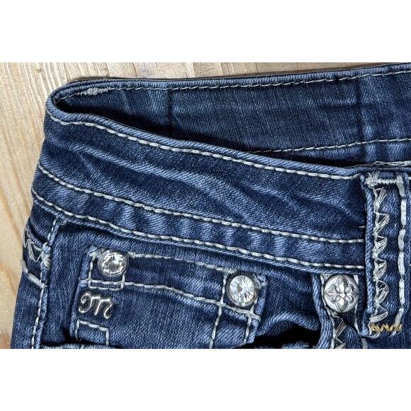 Miss Me Women’s Mid Rise Curvy Boots Jean Actual Size 29x31 Blue Dark Wash Denim - Picture 3 of 7